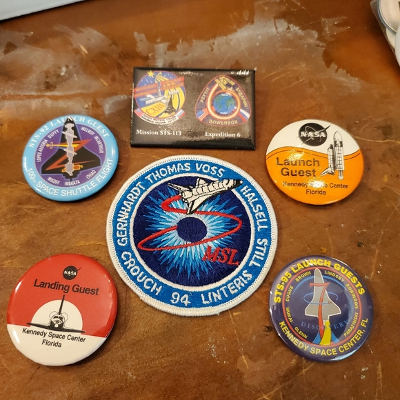 NASA Launch Pins and Large Embroidery Patch STS Missions - Picture 10 of 10